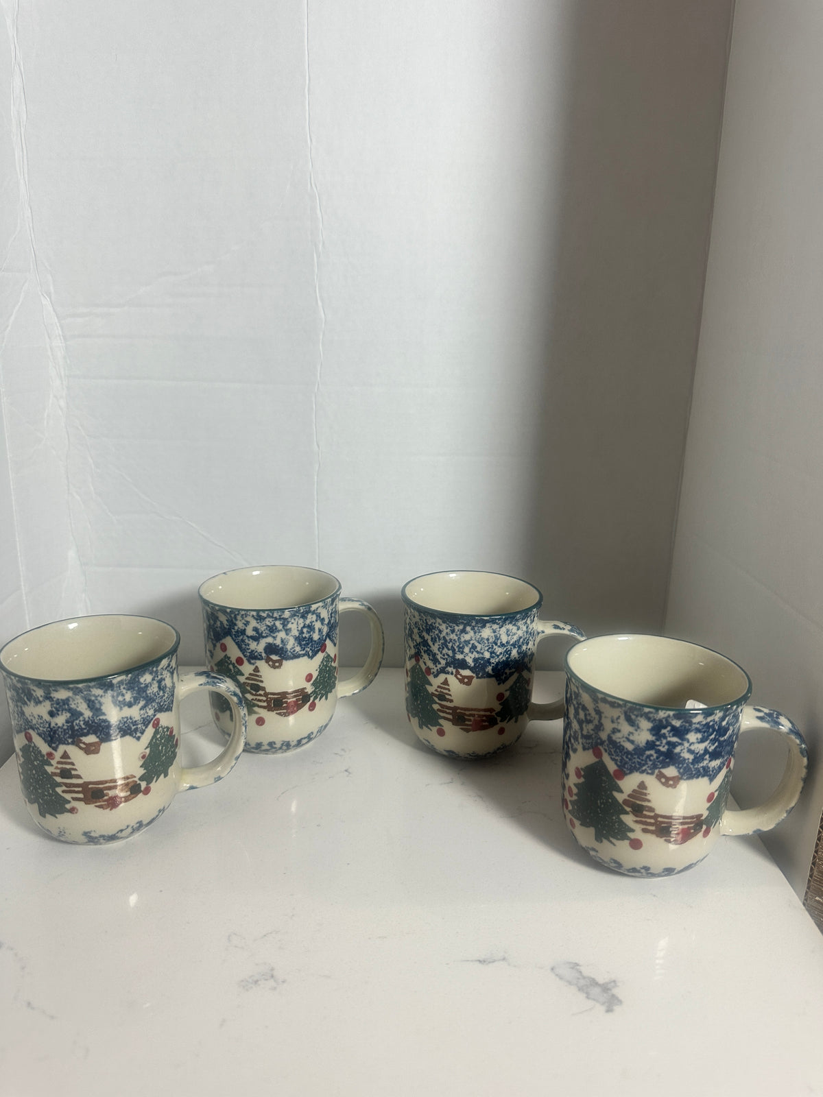 Vintage Tienshan Folk Craft Cabin Snow Dinner Plates & Mugs – Set of 4 – 8 Pieces – Christmas Spongeware