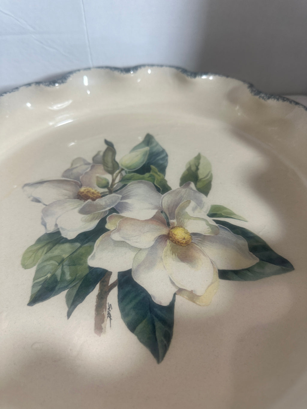 Vintage 2000 Home & Garden Party Magnolia Stoneware Serving Bowl – 12.5” Scalloped – Made in USA