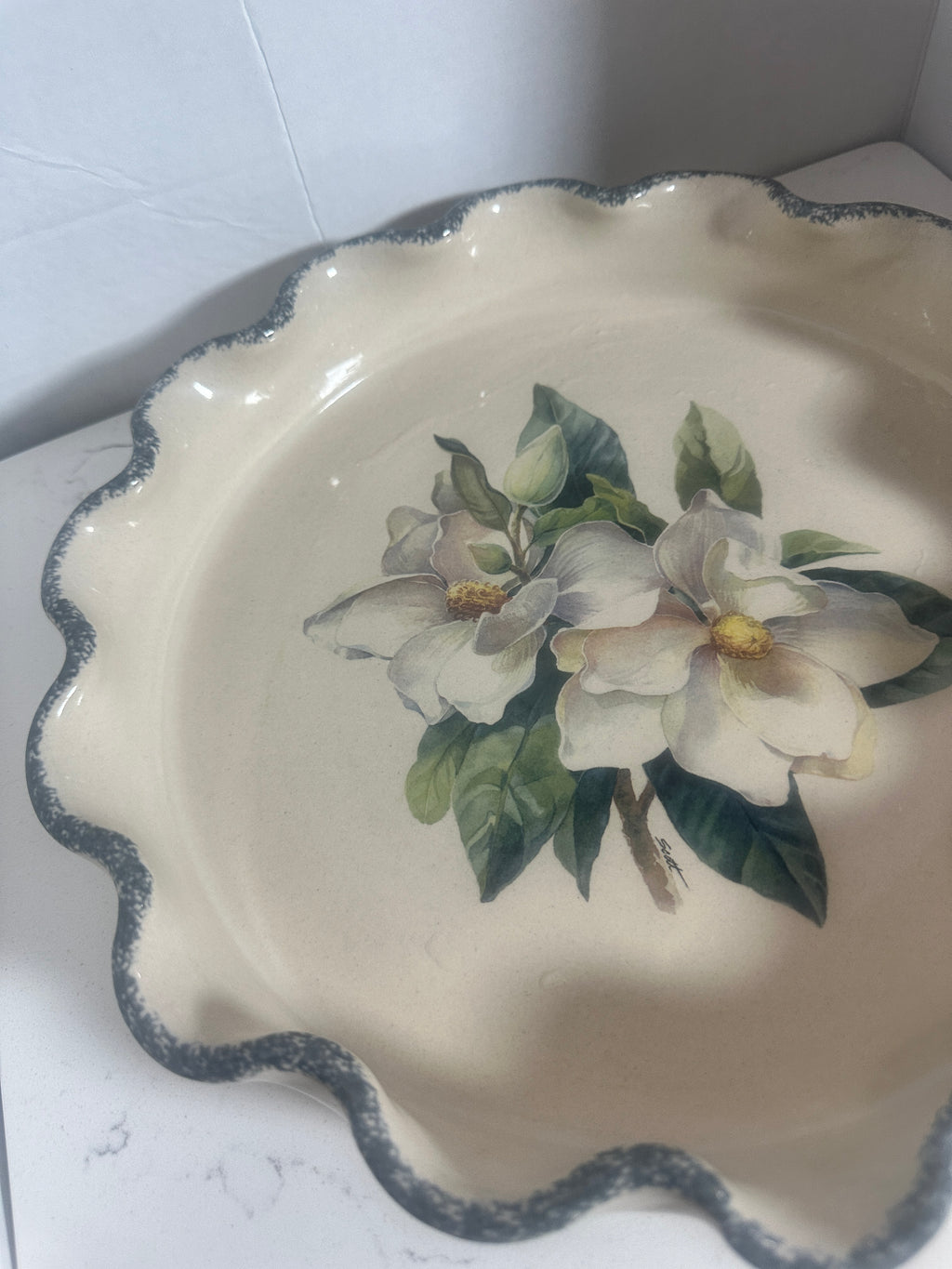 Vintage 2000 Home & Garden Party Magnolia Stoneware Serving Bowl – 12.5” Scalloped – Made in USA