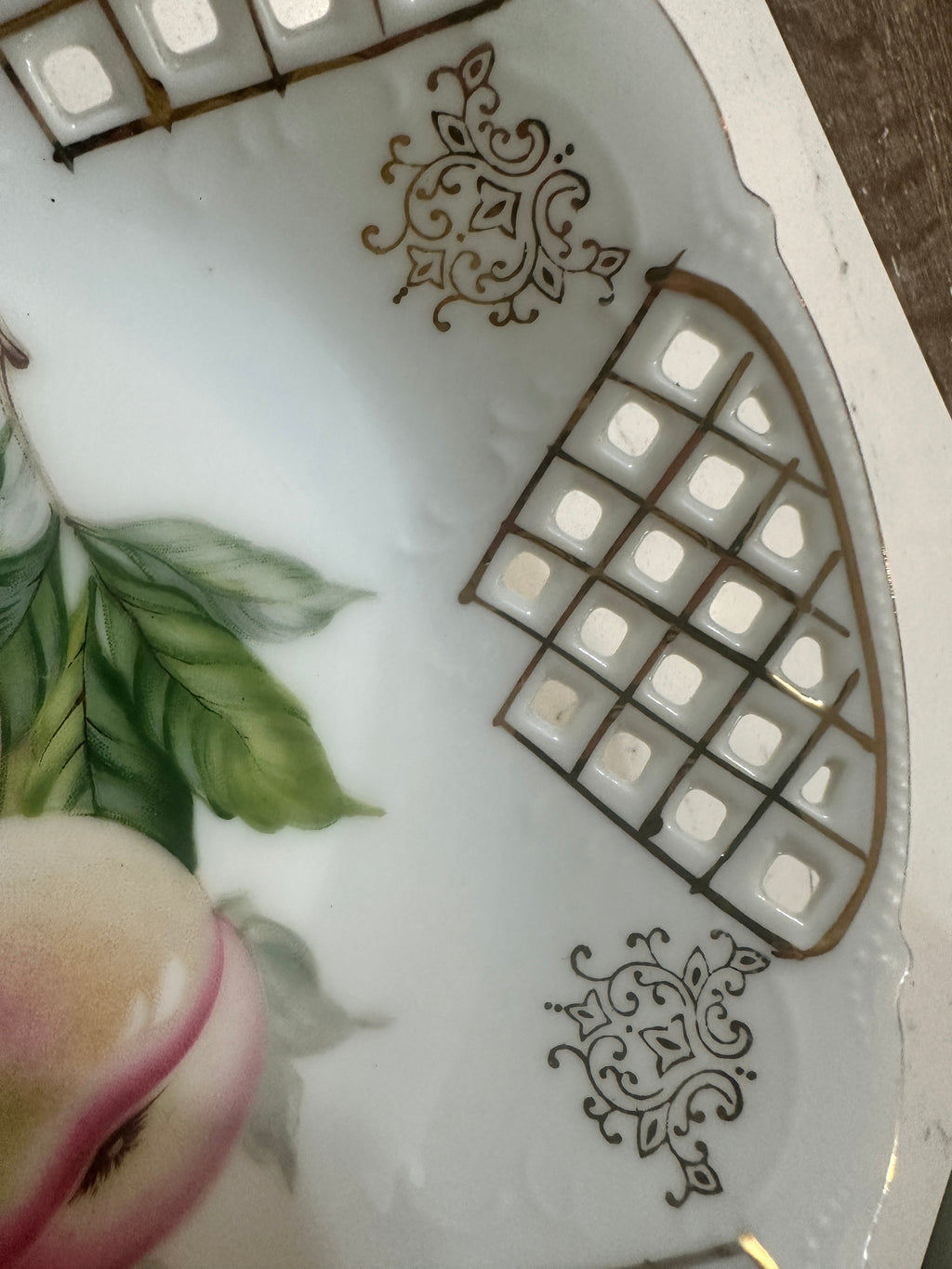 Vintage UCAGCO China Fruit Bowl | Made in Japan Peach Bowl | Gold Lattice Porcelain Compote | Mid Century Japanese Porcelain