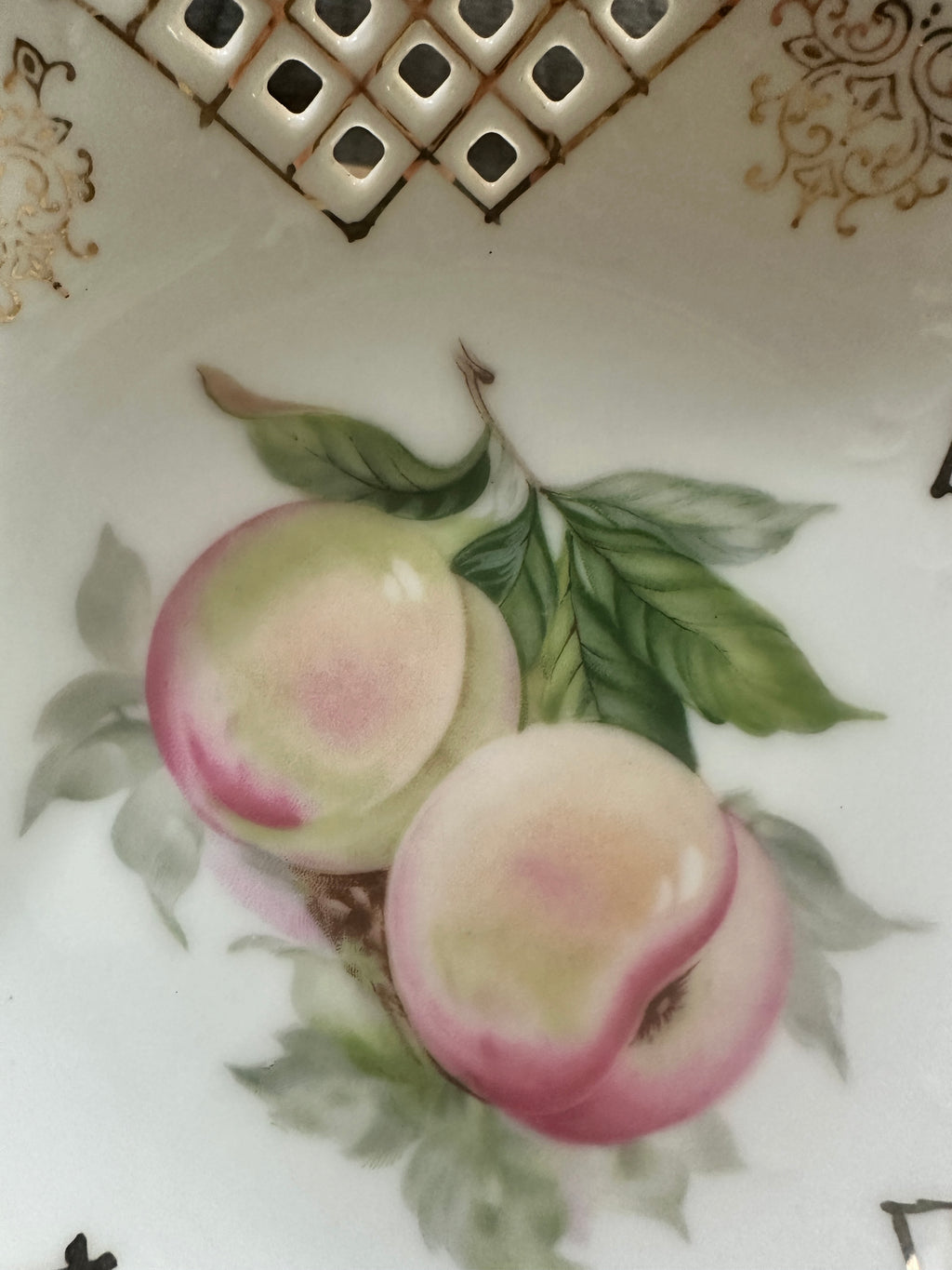Vintage UCAGCO China Fruit Bowl | Made in Japan Peach Bowl | Gold Lattice Porcelain Compote | Mid Century Japanese Porcelain