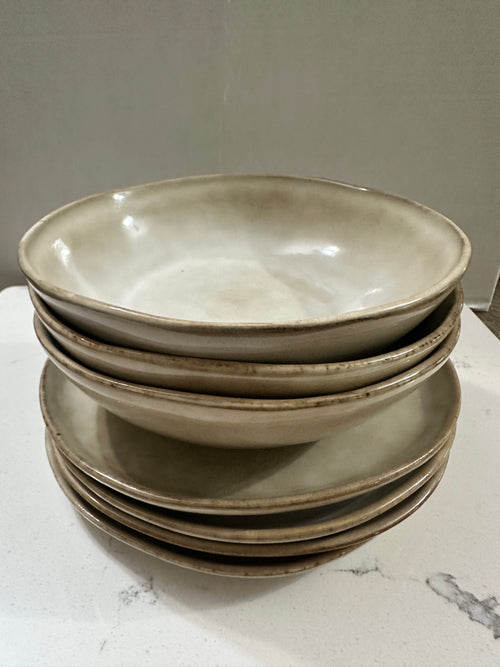 AmorArc Handcrafted Stoneware Dinnerware Set | 7 Piece Beige Reactive Glaze Plates & Bowls | Modern Rustic Farmhouse Dishes