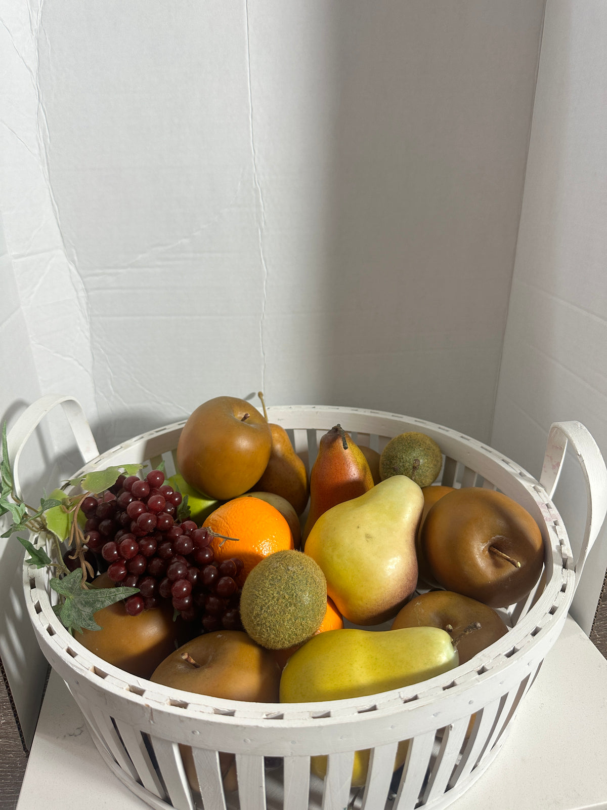 Vintage White Wood Slat Basket with Assorted Faux Fruit – 14"