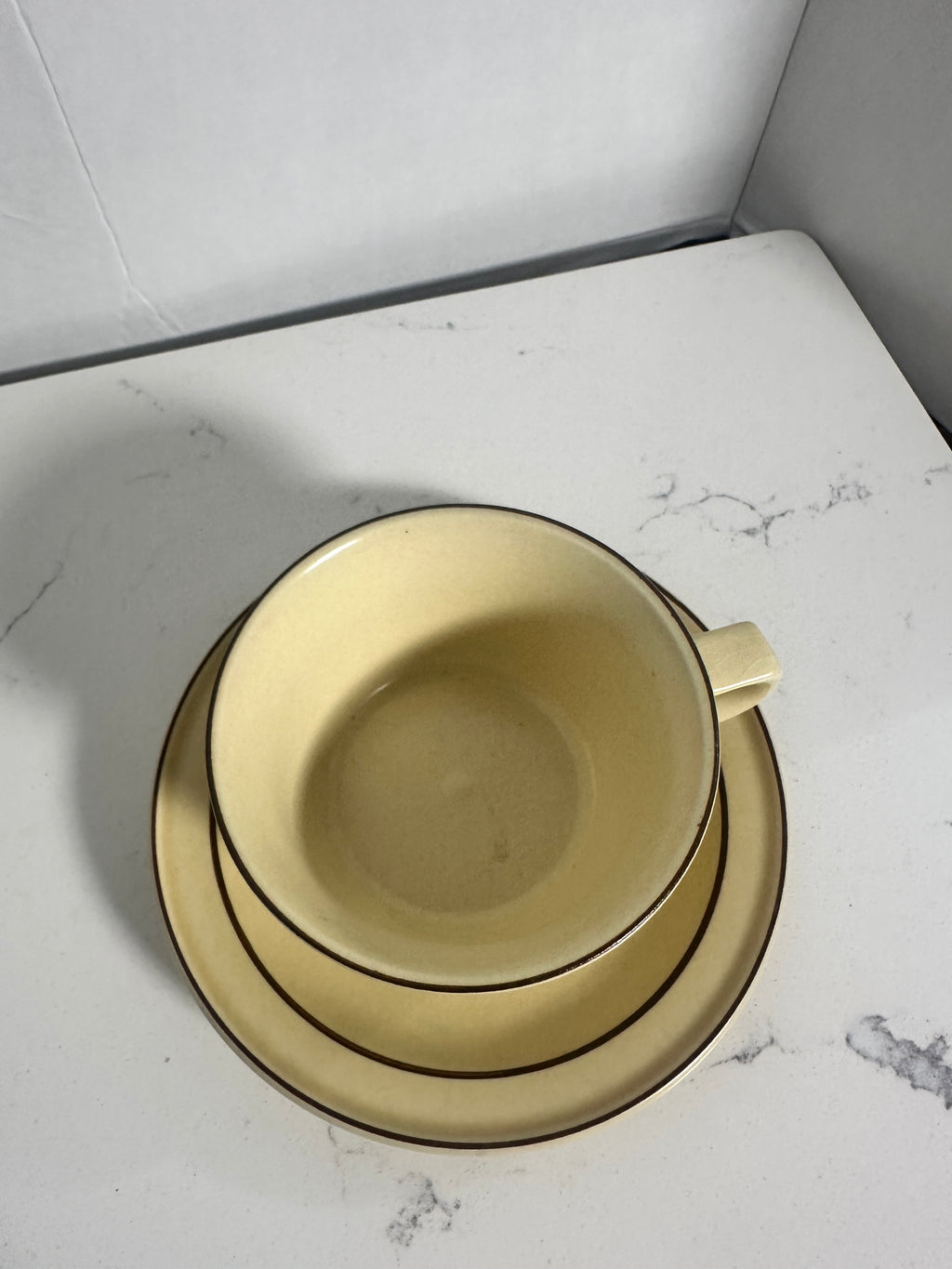Pfaltzgraff Village Cups, Saucers & Bowl | 11-Piece Set