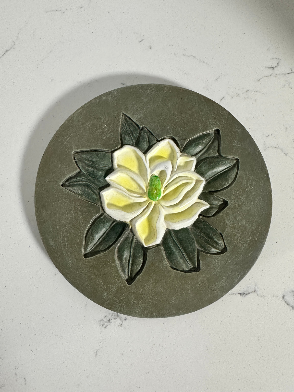 Magnolia Flower Round Wall Plaque | 6 Inches