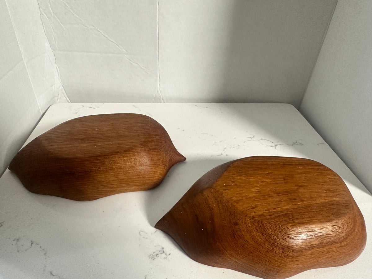 Vintage Hand-Carved Wooden Leaf Bowls – Set of 2 – Mid Century Organic Serving Dishes