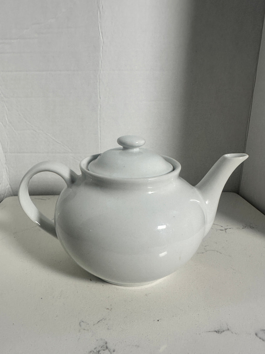Pottery Barn White Ceramic Teapot with Lid 9 Inch Classic Minimalist Tea Pot
