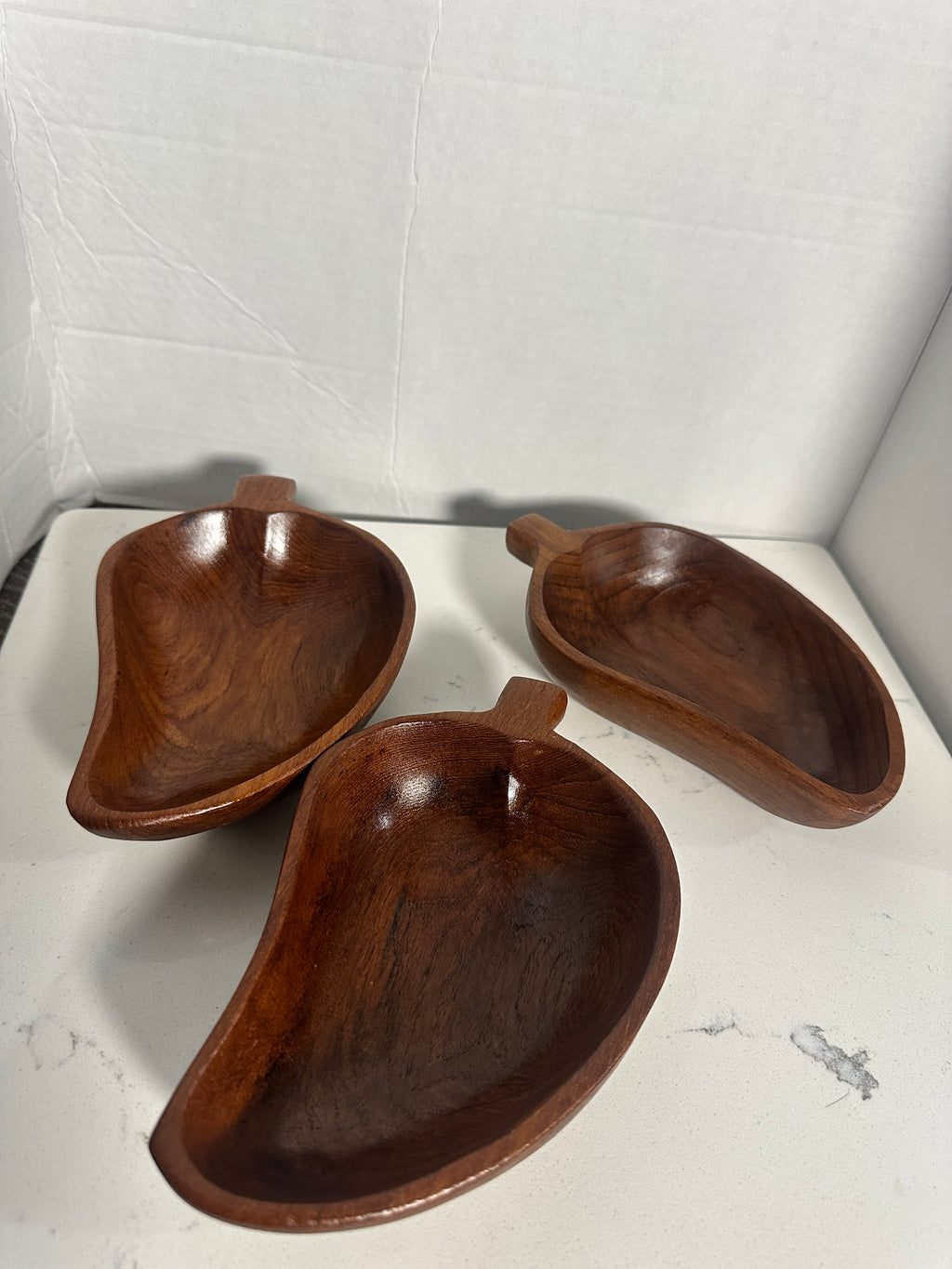 Vintage Hand-Carved Wooden Leaf Bowls Set of 3 Mid Century Serving Dishes 8 Inch
