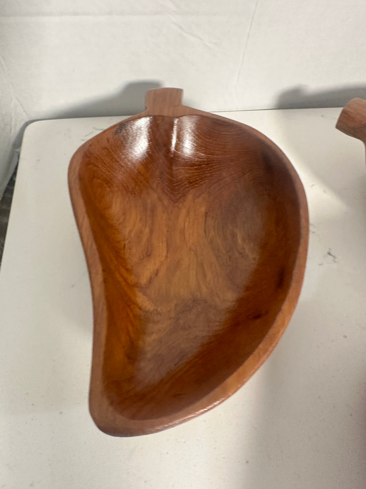 Vintage Hand-Carved Wooden Leaf Bowls Set of 3 Mid Century Serving Dishes 8 Inch