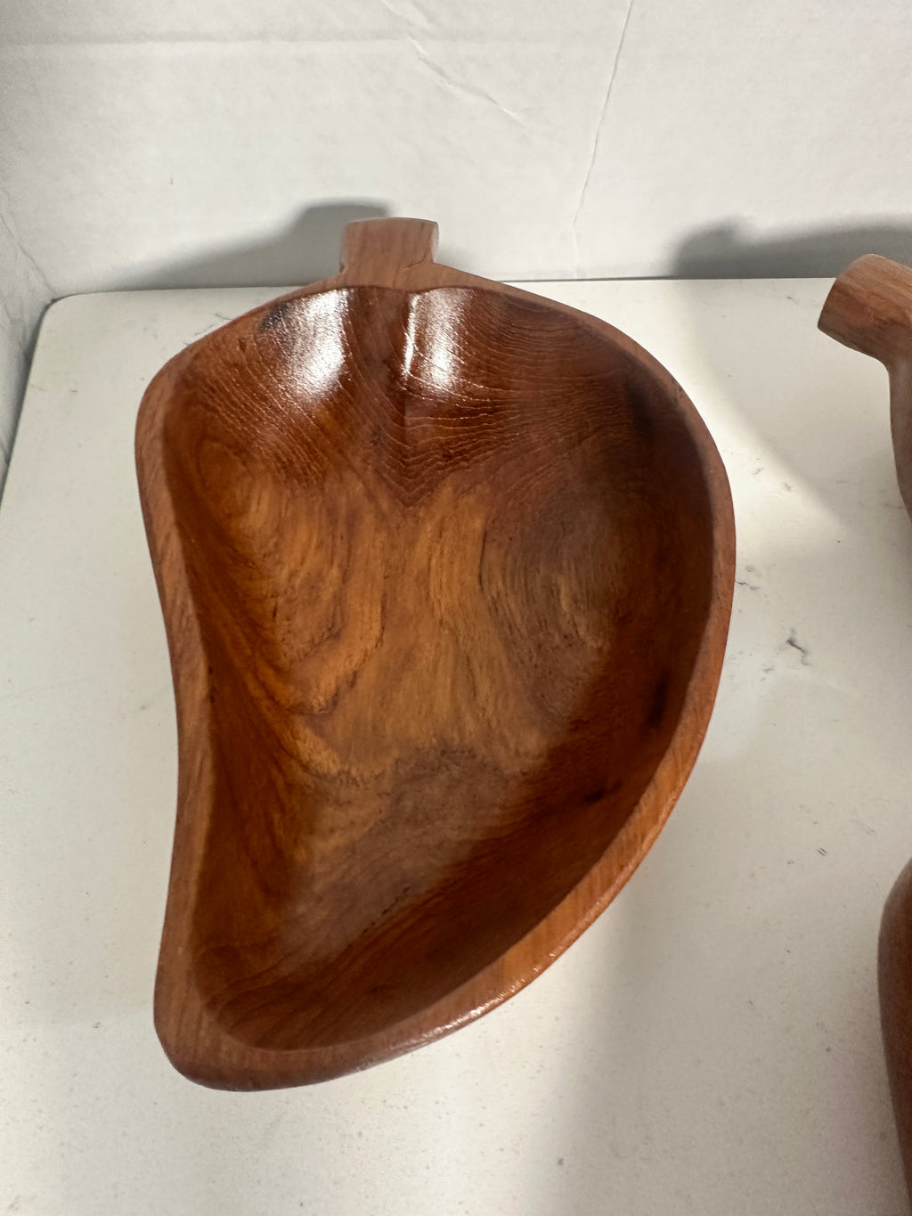 Vintage Hand-Carved Wooden Leaf Bowls Set of 3 Mid Century Serving Dishes 8 Inch