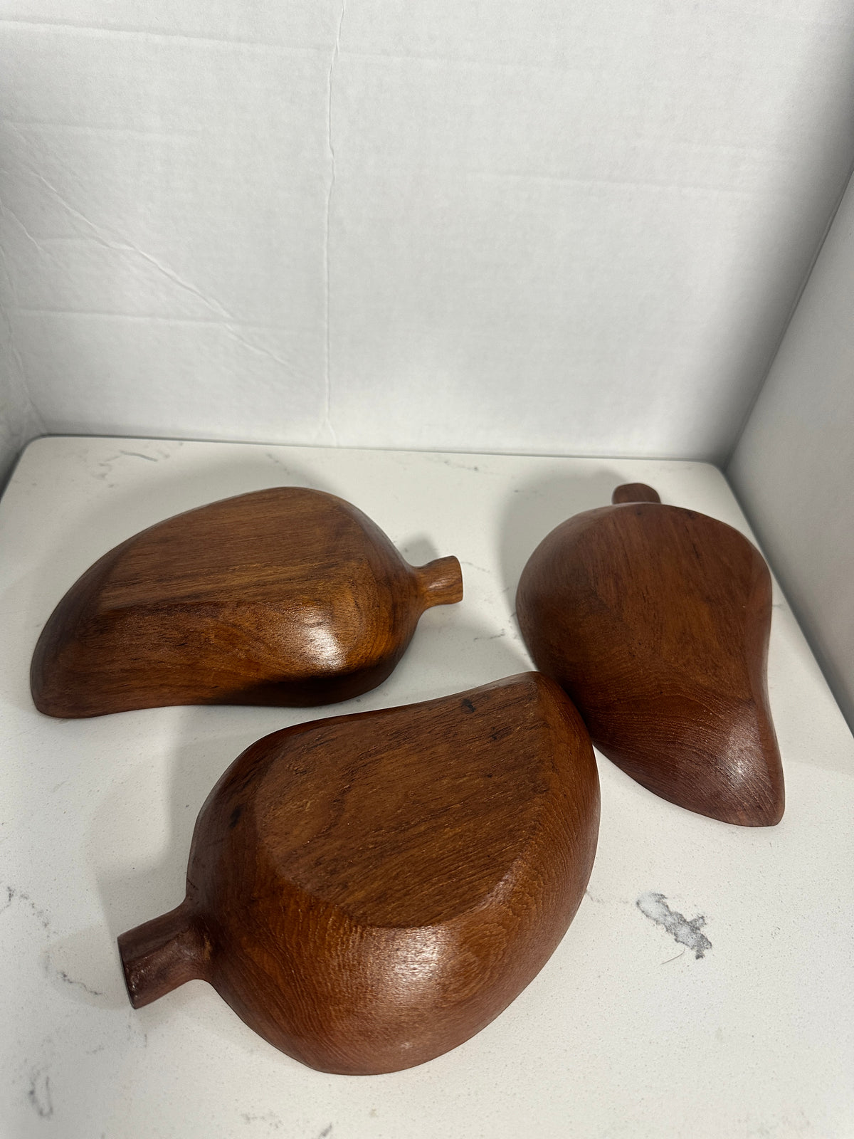 Vintage Hand-Carved Wooden Leaf Bowls Set of 3 Mid Century Serving Dishes 8 Inch