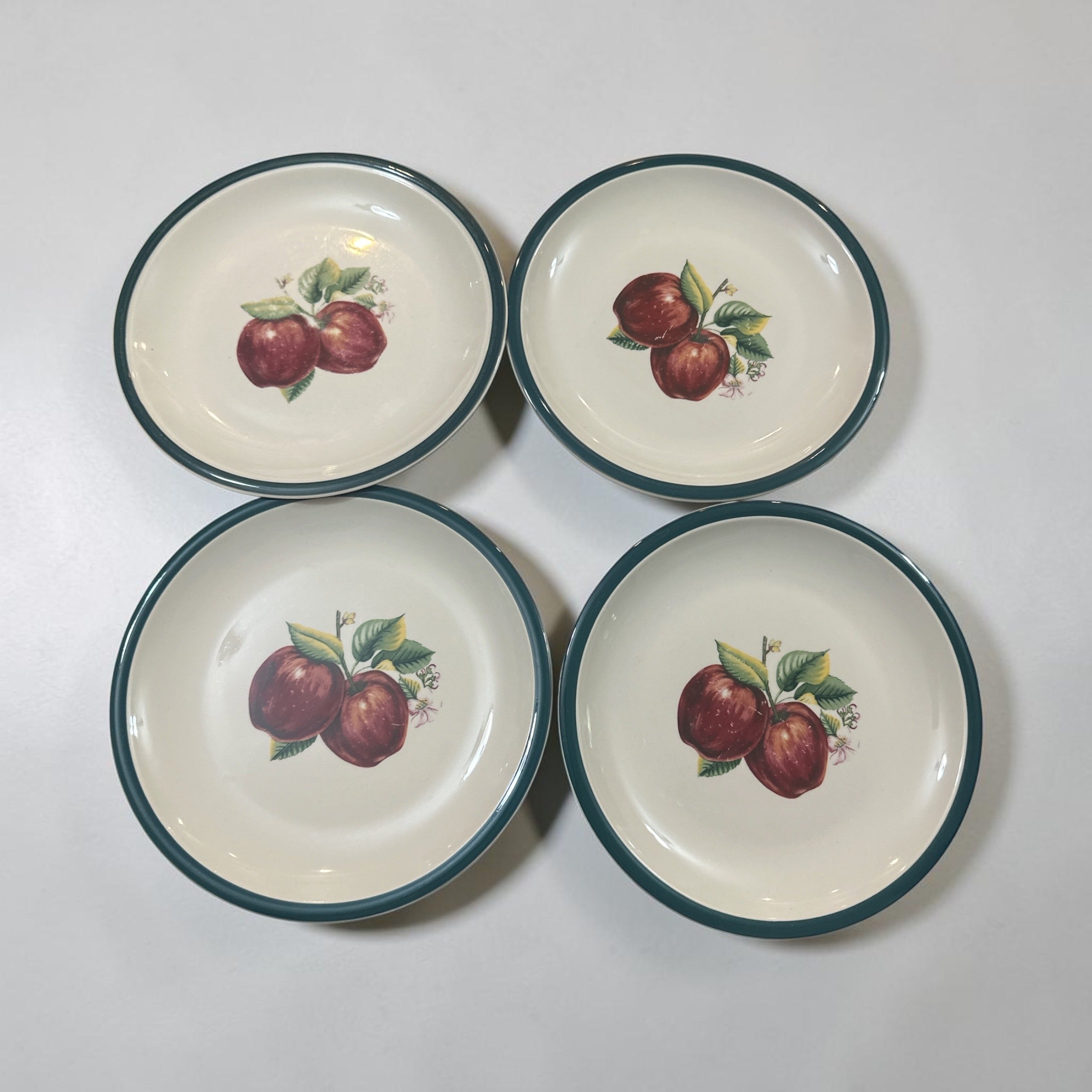 Set of 4 Apple Dinner Plates | 10.5 Inch Ceramic Fruit Plates | Country Kitchen Apple Decor | Cottage Farmhouse Tableware
